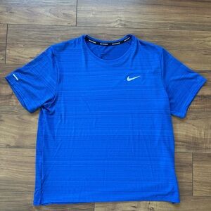 Nike Men's Royal Blue Performance Dri-FIT Short Sleeve Tee Size Men’s Medium